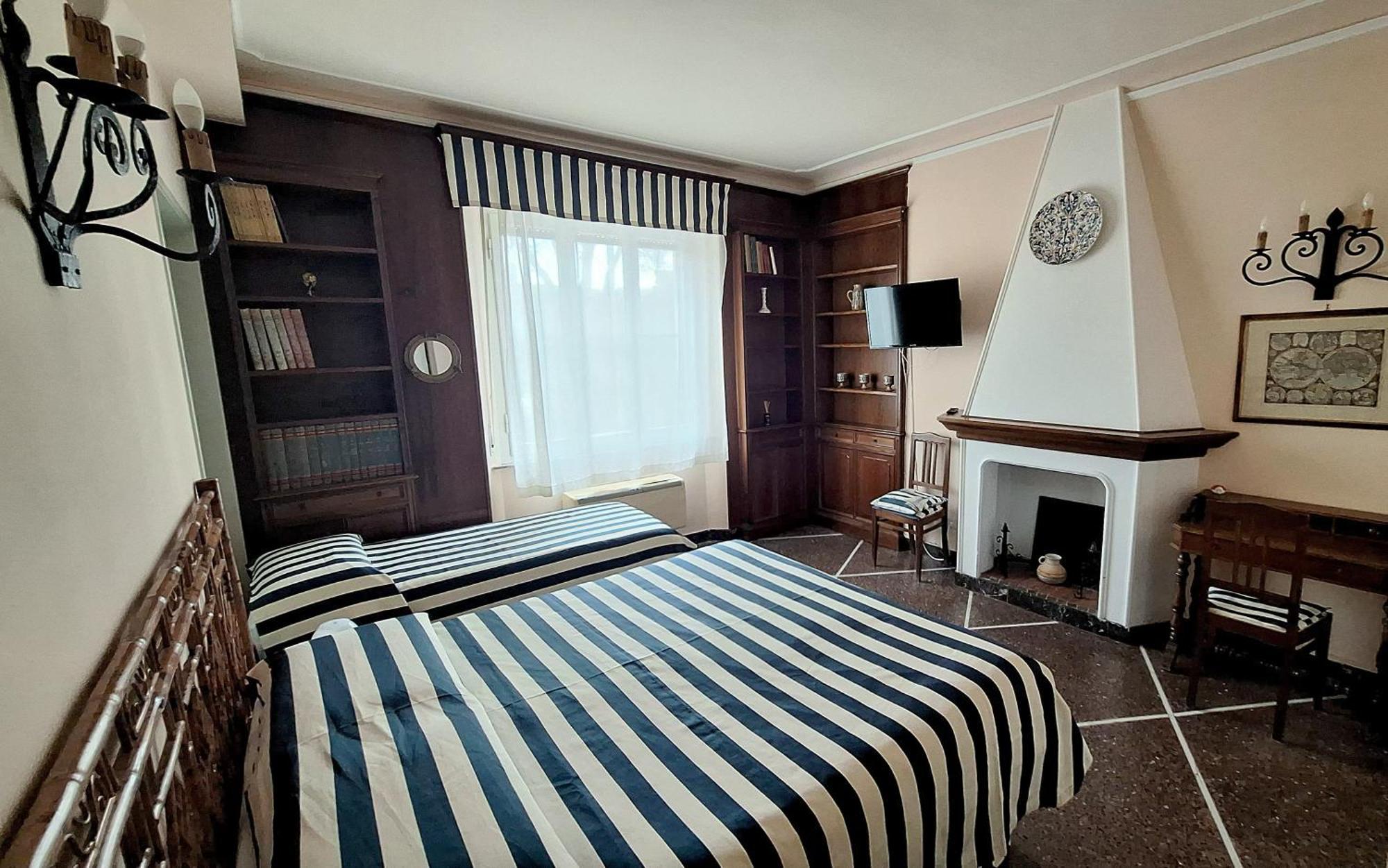 Triple Room Private Bathroom